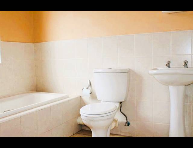1 BEDROOM APARTMENT FOR SALE IN HONEYPARK